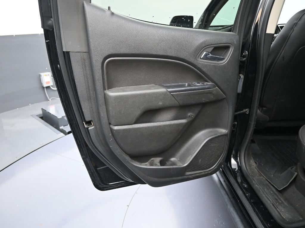 used 2022 Chevrolet Colorado car, priced at $30,995