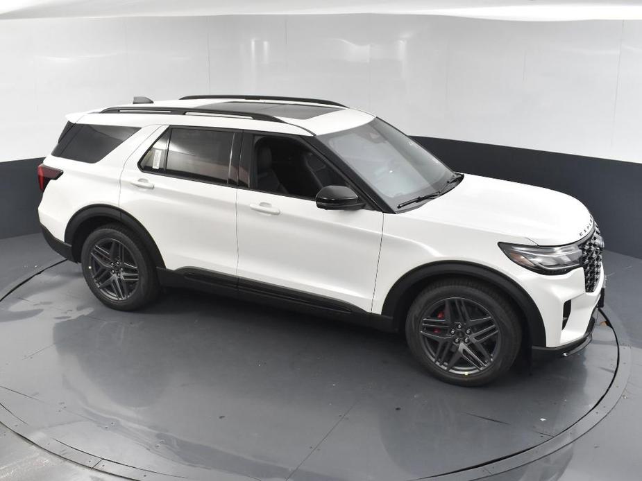 new 2025 Ford Explorer car, priced at $59,816