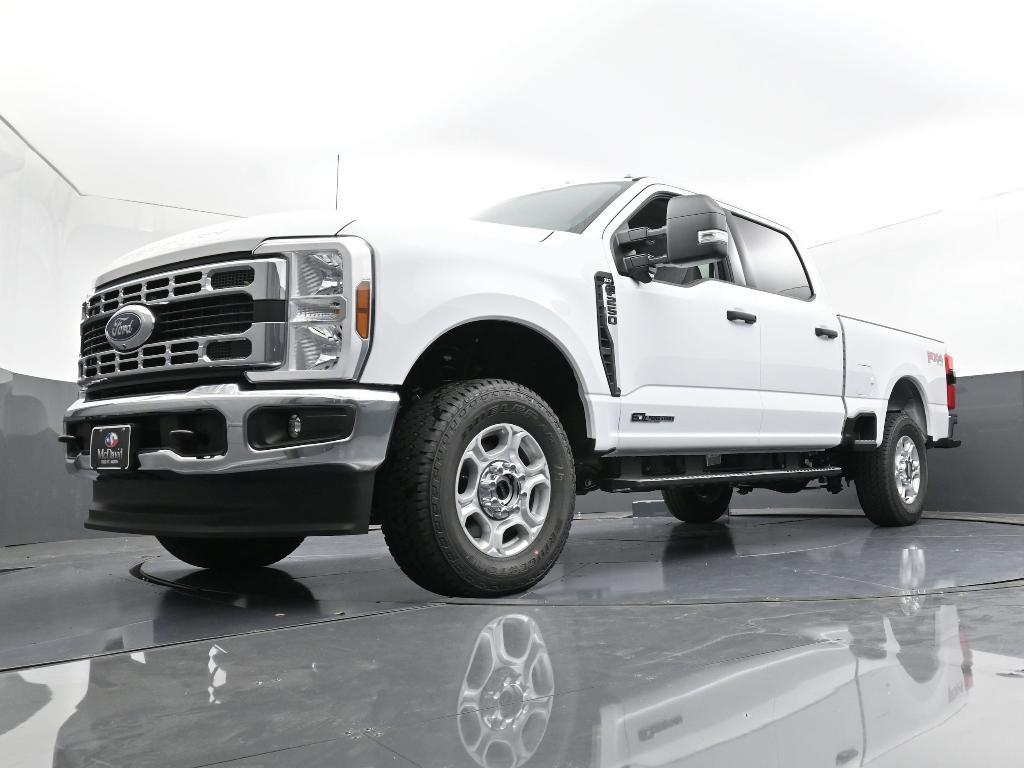 new 2025 Ford F-250 car, priced at $72,580
