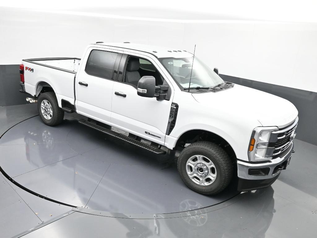new 2025 Ford F-250 car, priced at $72,580