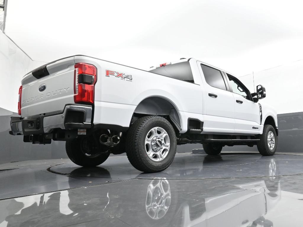 new 2025 Ford F-250 car, priced at $72,580