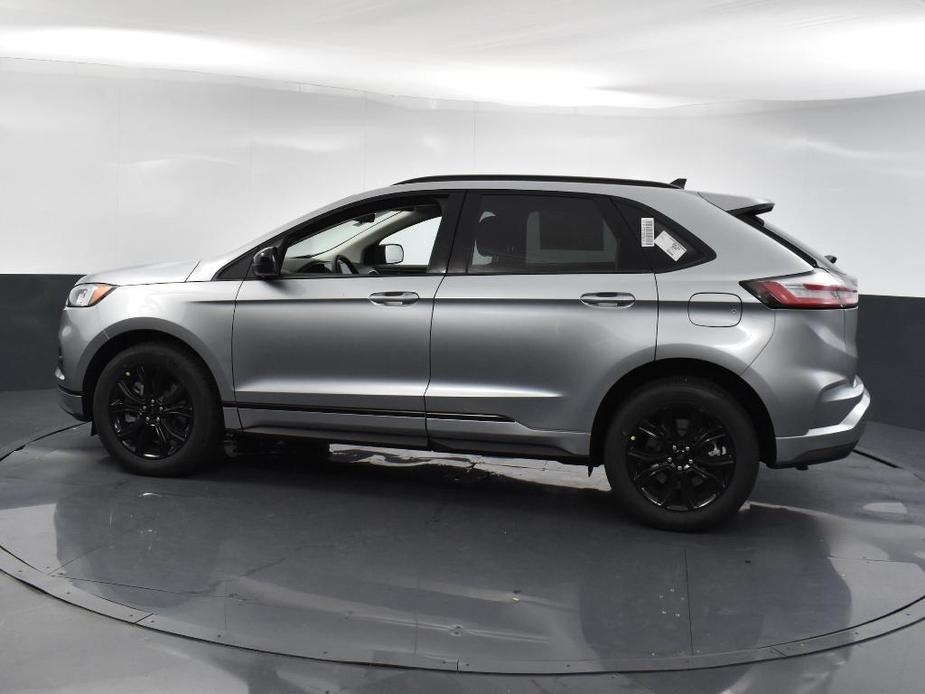 new 2024 Ford Edge car, priced at $30,020