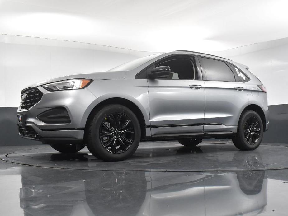 new 2024 Ford Edge car, priced at $30,020