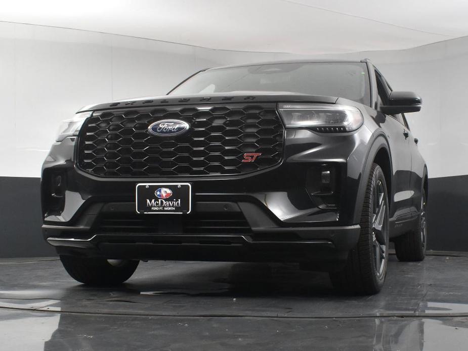 new 2025 Ford Explorer car, priced at $52,100