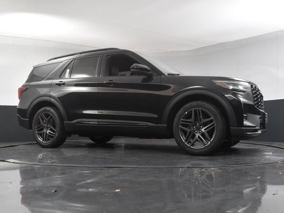 new 2025 Ford Explorer car, priced at $52,100