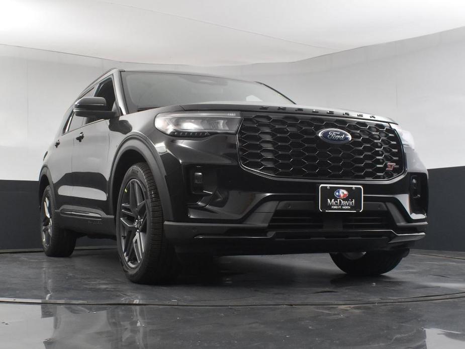 new 2025 Ford Explorer car, priced at $52,100