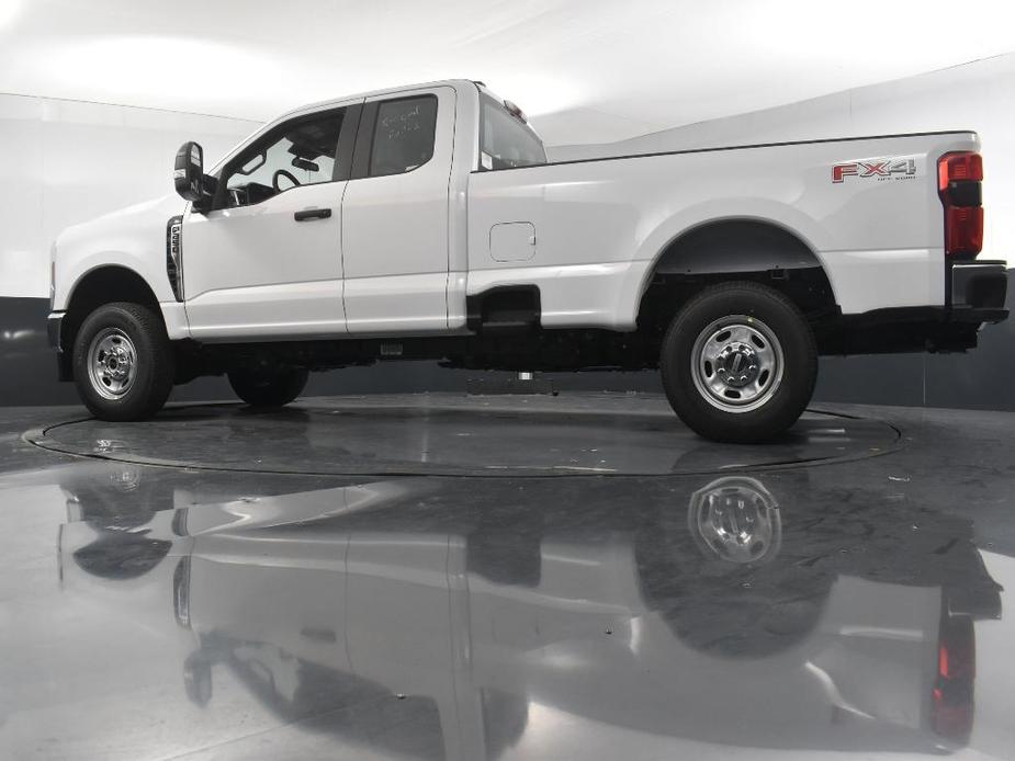 new 2024 Ford F-250 car, priced at $48,630