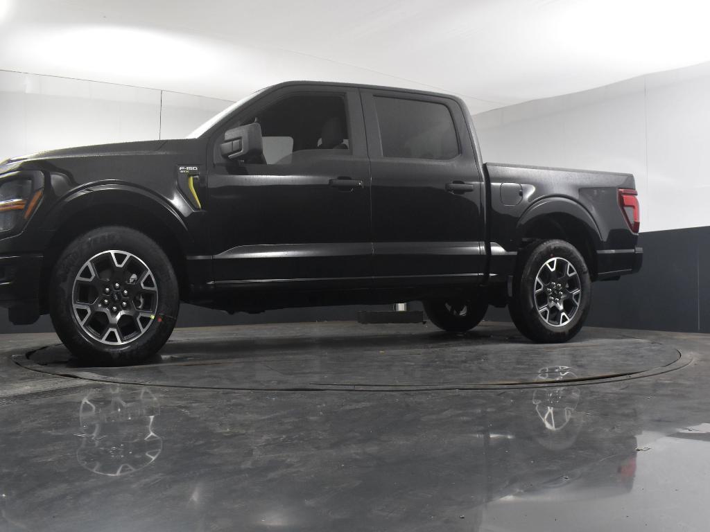 new 2024 Ford F-150 car, priced at $40,590