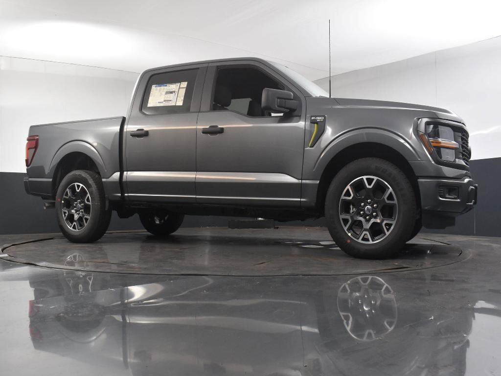 new 2024 Ford F-150 car, priced at $40,590