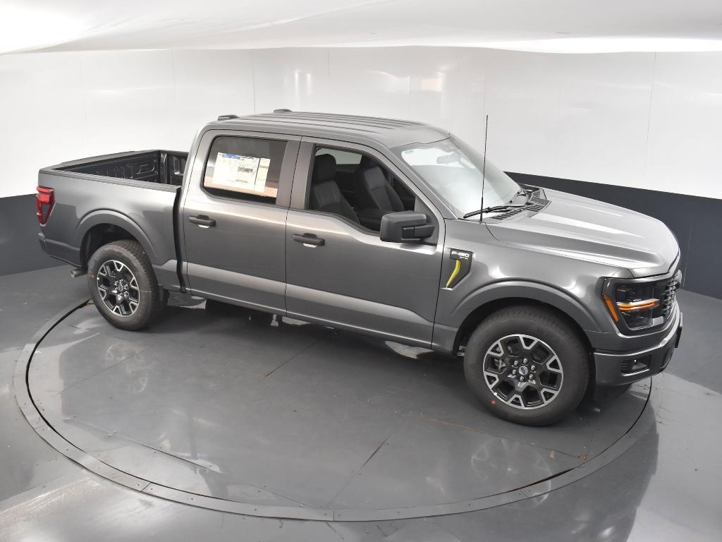 new 2024 Ford F-150 car, priced at $40,590