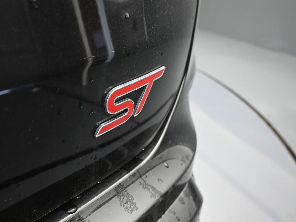 used 2023 Ford Edge car, priced at $36,994