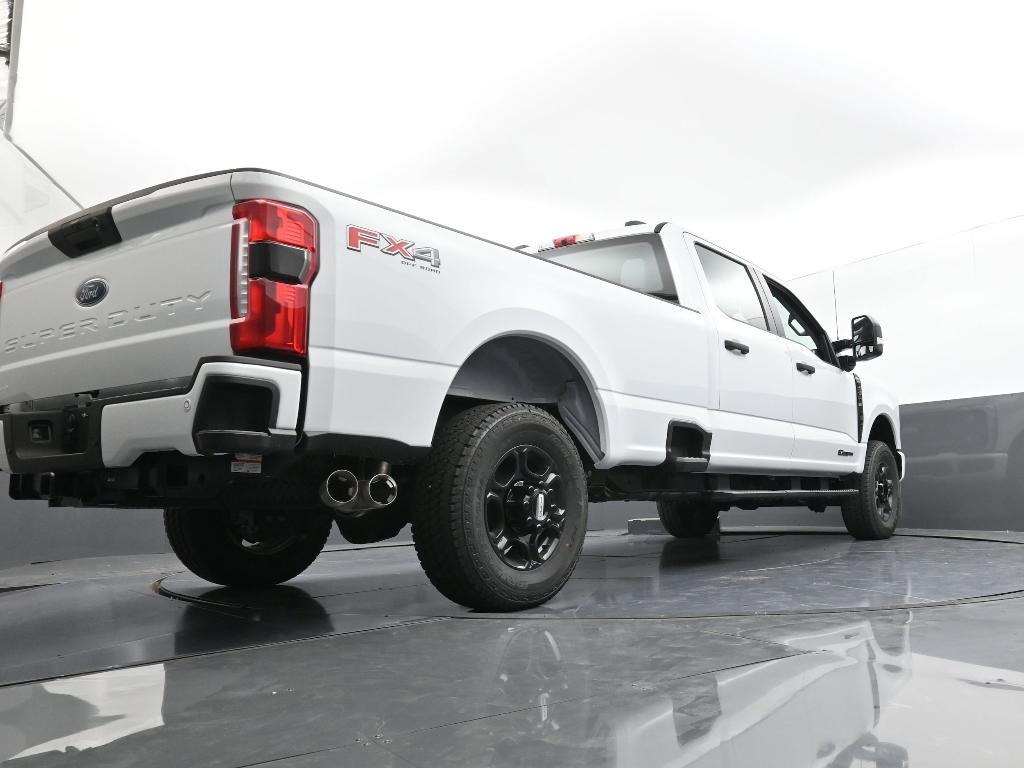 new 2025 Ford F-250 car, priced at $71,635