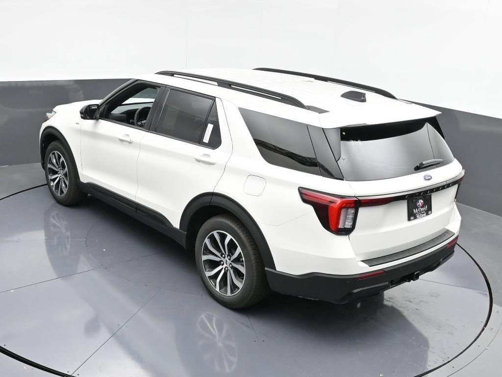 new 2025 Ford Explorer car, priced at $41,010