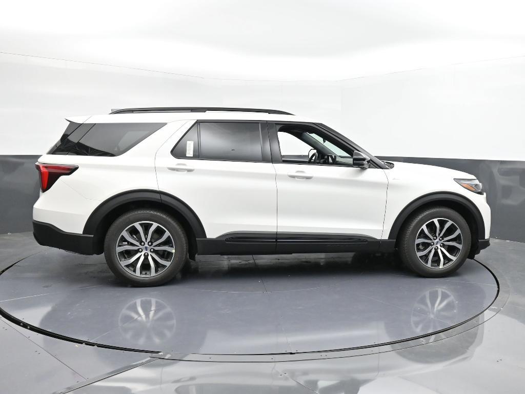 new 2025 Ford Explorer car, priced at $41,010