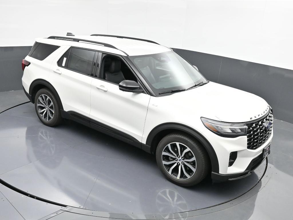 new 2025 Ford Explorer car, priced at $41,010
