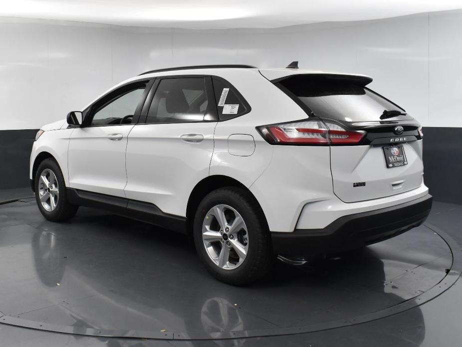 new 2024 Ford Edge car, priced at $29,425