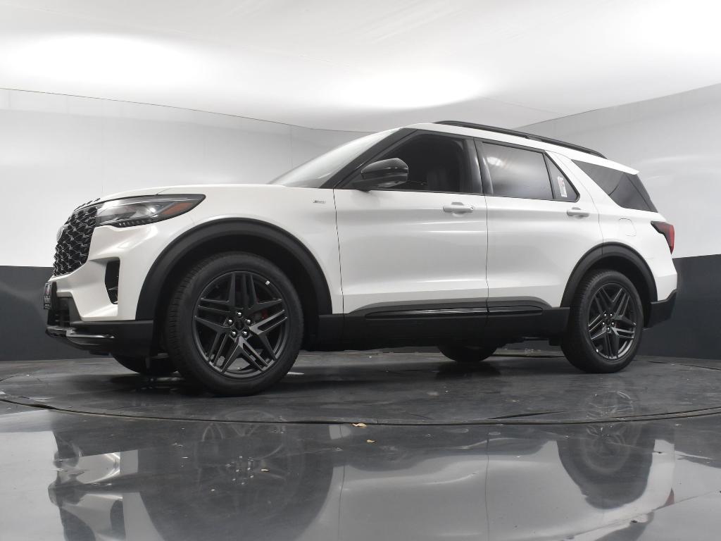 new 2025 Ford Explorer car, priced at $45,640