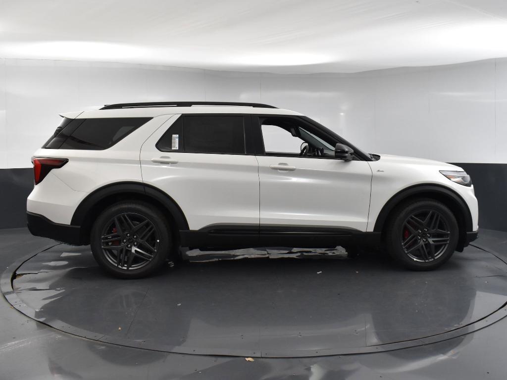 new 2025 Ford Explorer car, priced at $45,640