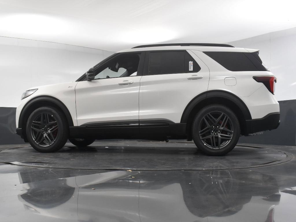 new 2025 Ford Explorer car, priced at $45,640