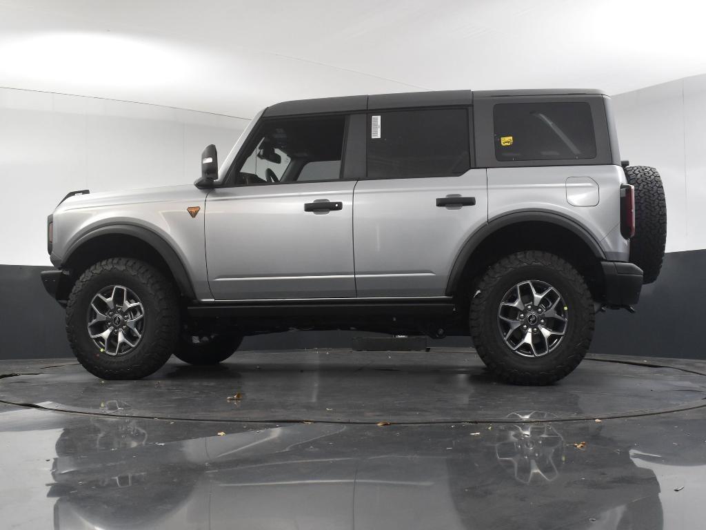 new 2024 Ford Bronco car, priced at $60,880