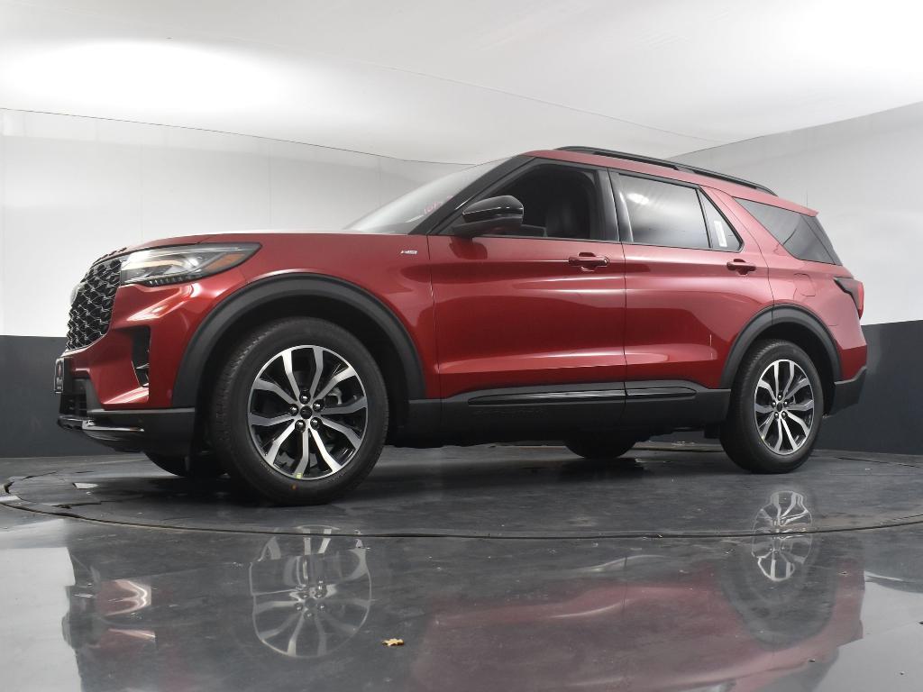 new 2025 Ford Explorer car, priced at $41,605