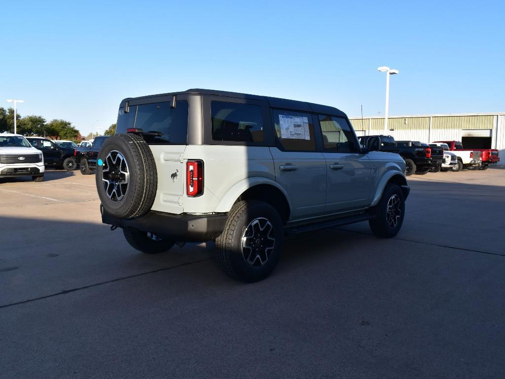 new 2024 Ford Bronco car, priced at $47,615