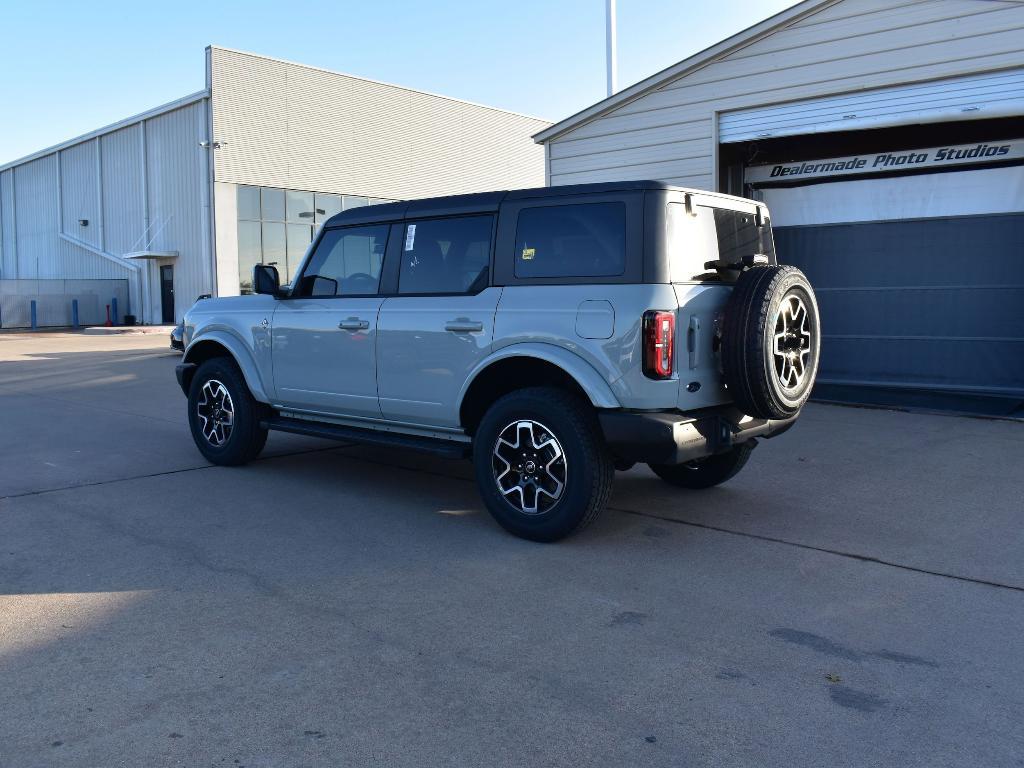 new 2024 Ford Bronco car, priced at $47,615