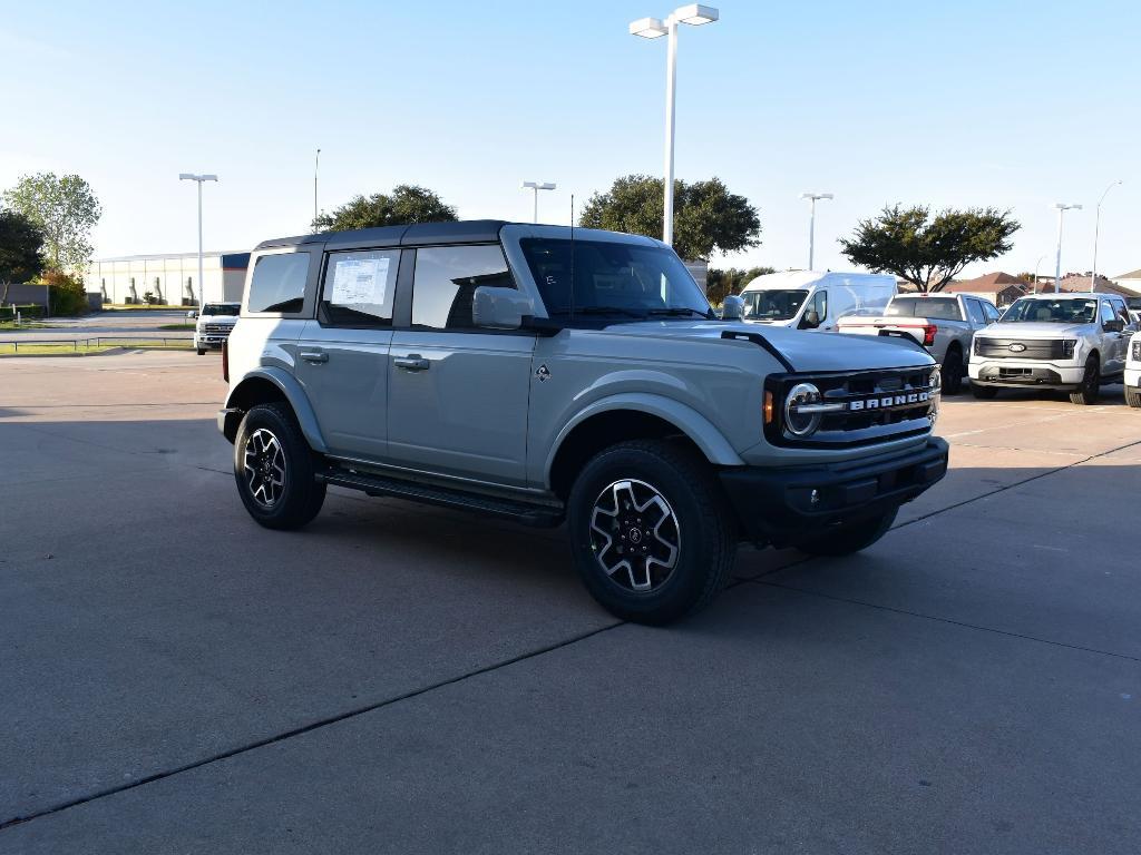 new 2024 Ford Bronco car, priced at $47,615