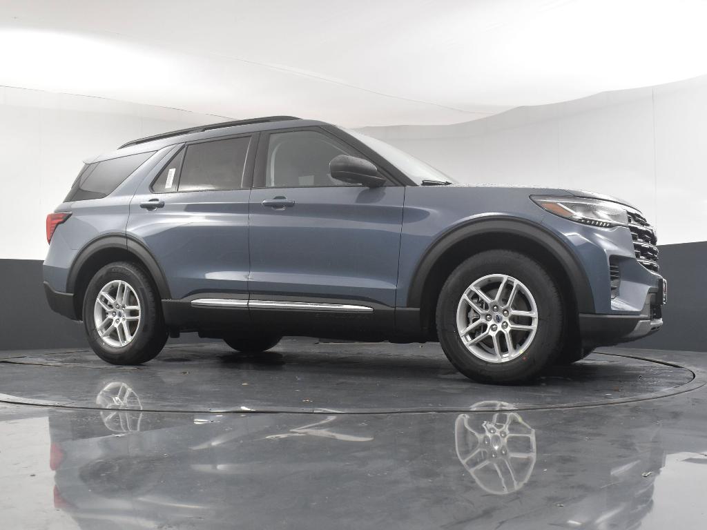 new 2025 Ford Explorer car, priced at $36,945