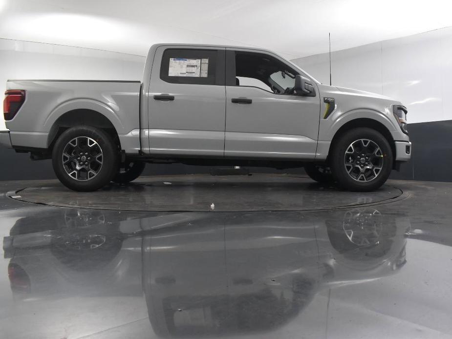 new 2024 Ford F-150 car, priced at $40,330