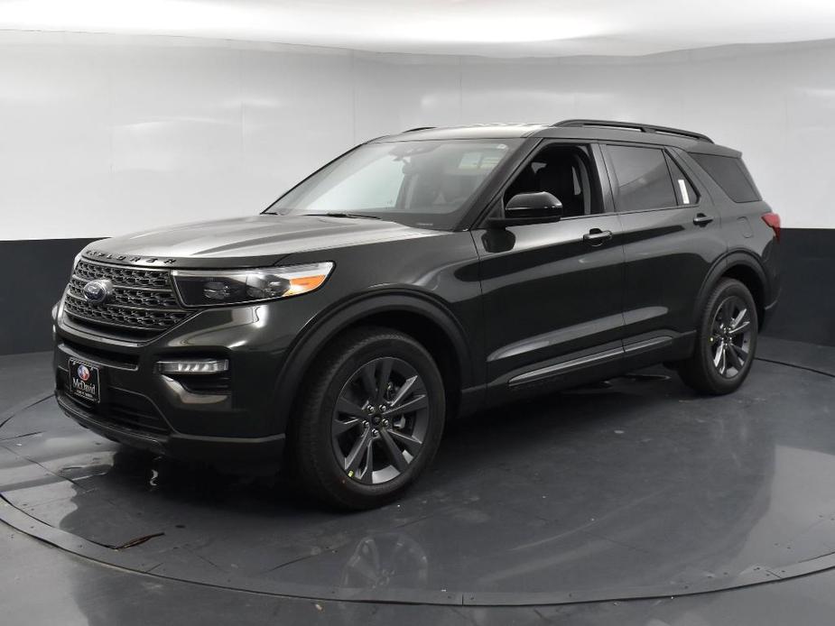 new 2024 Ford Explorer car, priced at $38,780