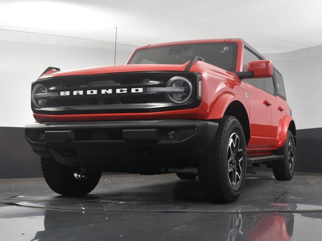 new 2024 Ford Bronco car, priced at $47,615