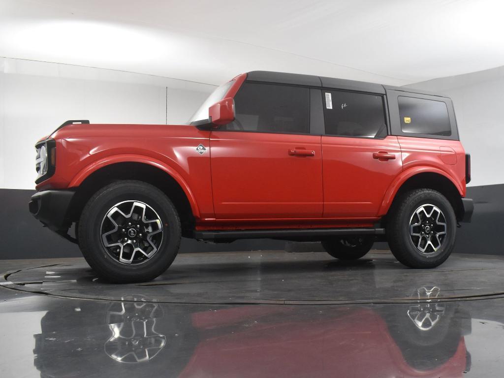 new 2024 Ford Bronco car, priced at $47,615