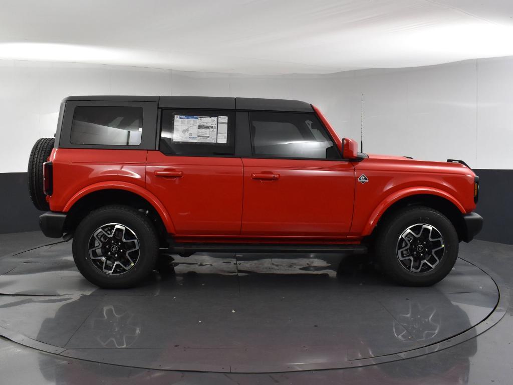 new 2024 Ford Bronco car, priced at $47,615