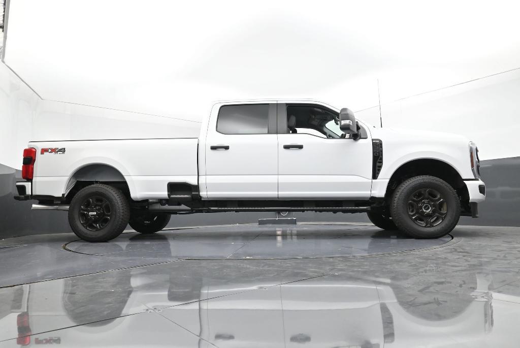 new 2025 Ford F-350 car, priced at $56,701