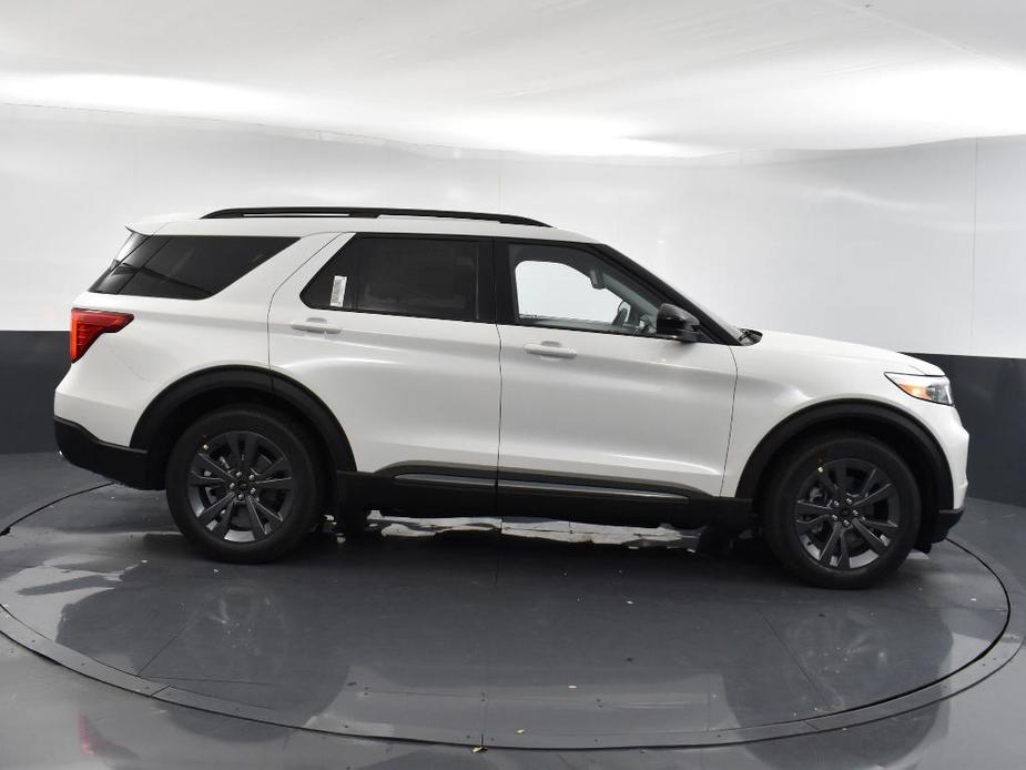 new 2024 Ford Explorer car, priced at $40,570