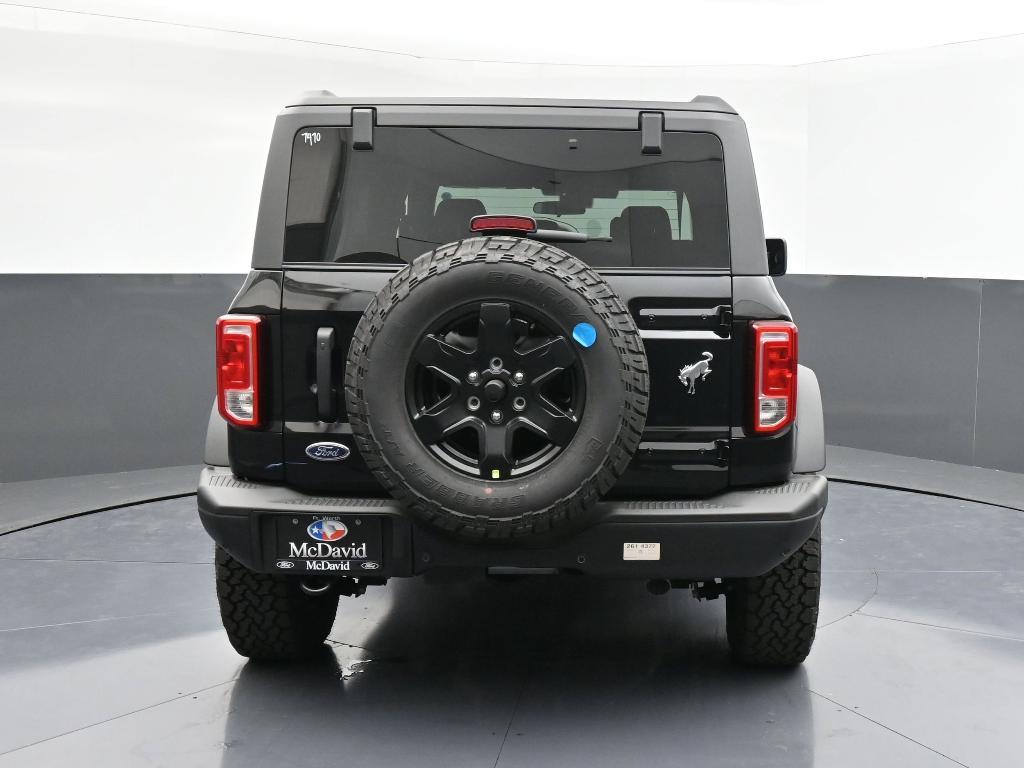 new 2025 Ford Bronco car, priced at $52,960