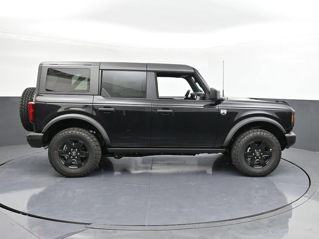 new 2025 Ford Bronco car, priced at $45,960