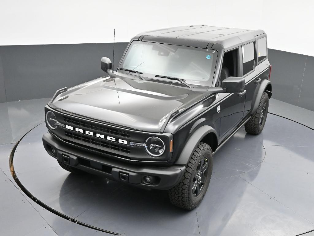 new 2025 Ford Bronco car, priced at $52,960