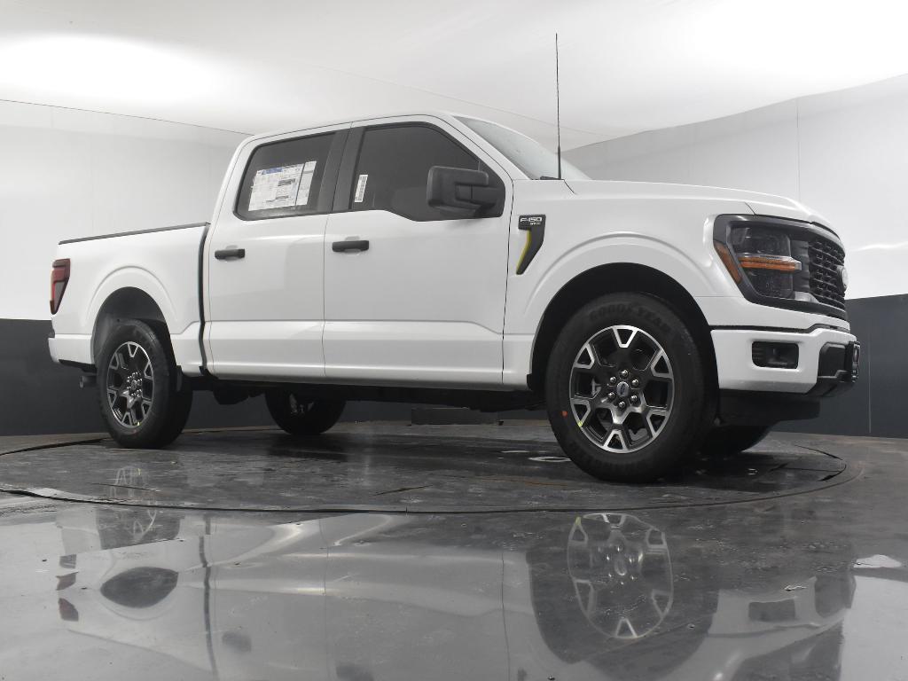 new 2024 Ford F-150 car, priced at $40,590