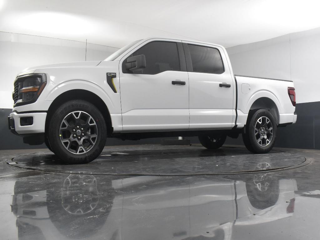 new 2024 Ford F-150 car, priced at $40,590