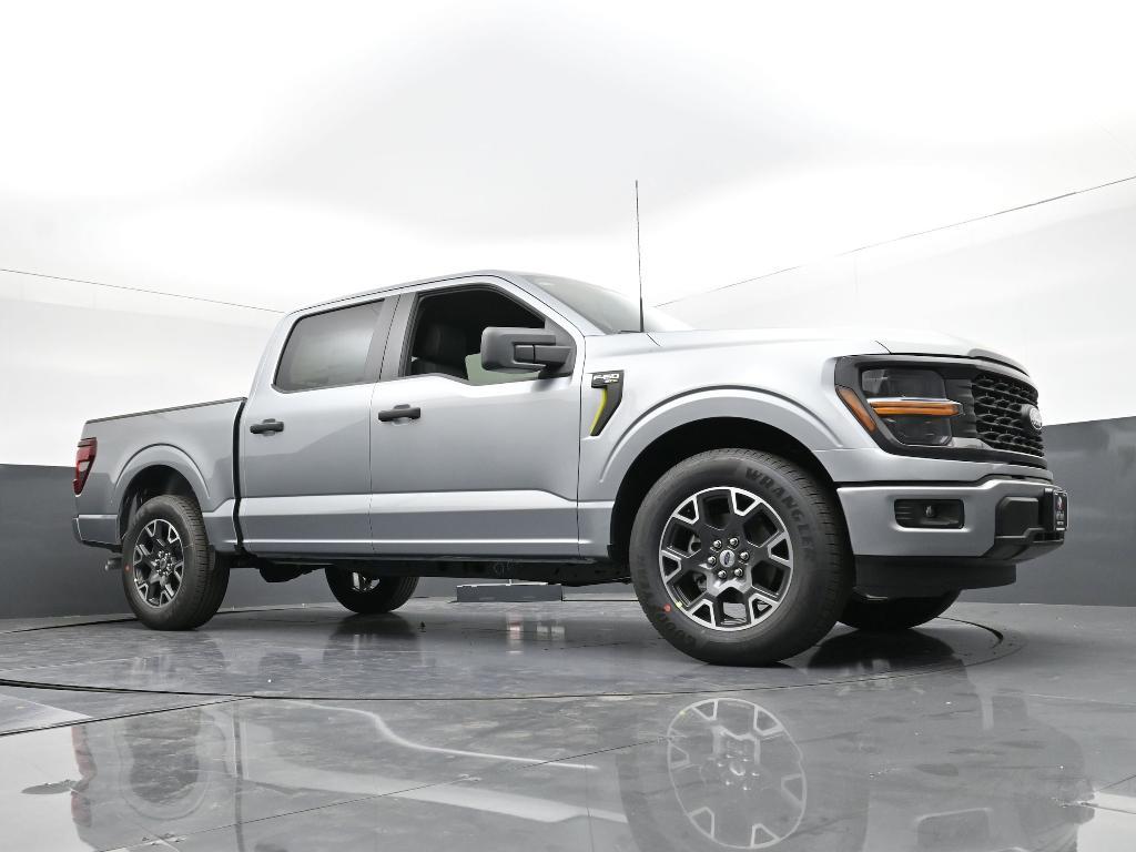 new 2025 Ford F-150 car, priced at $41,656