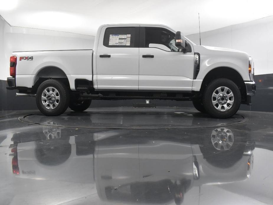 new 2024 Ford F-250 car, priced at $58,762