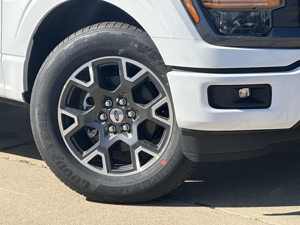 new 2025 Ford F-150 car, priced at $44,414