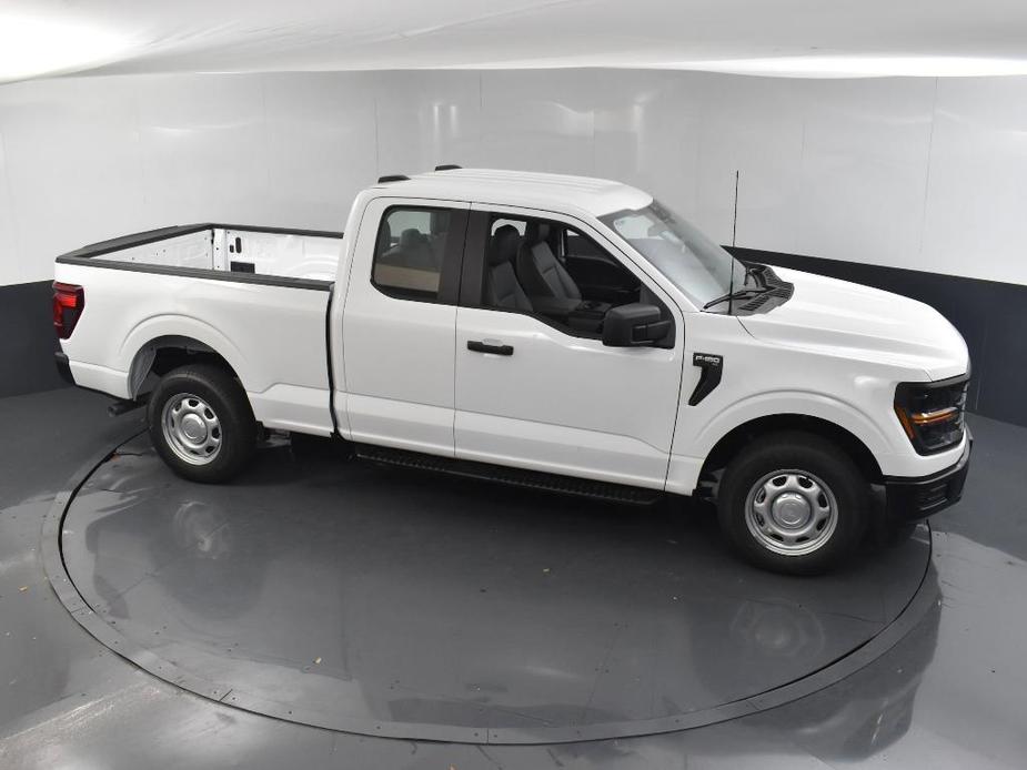 new 2024 Ford F-150 car, priced at $37,380