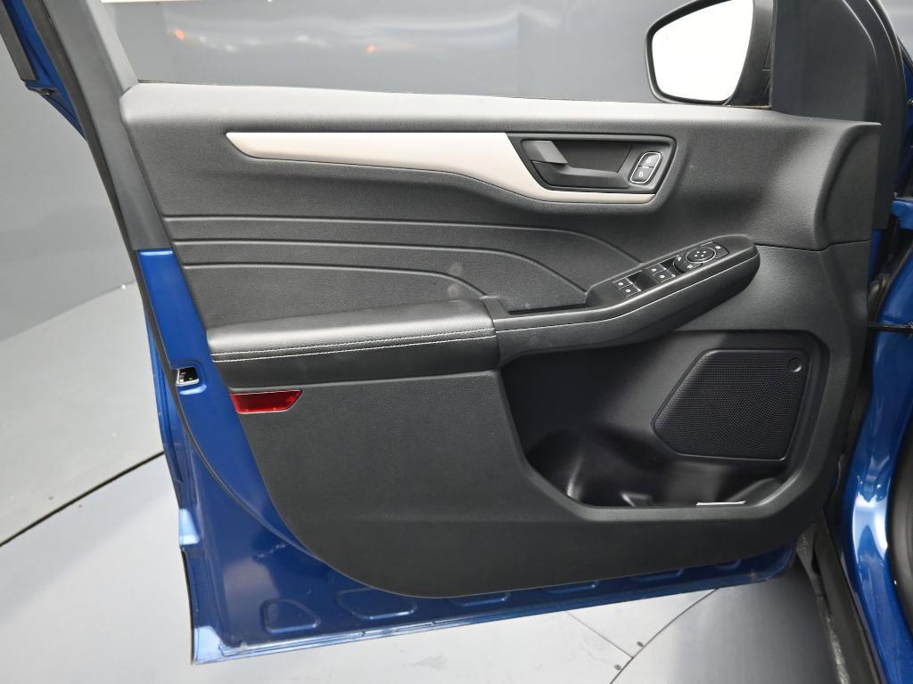 used 2022 Ford Escape car, priced at $22,994