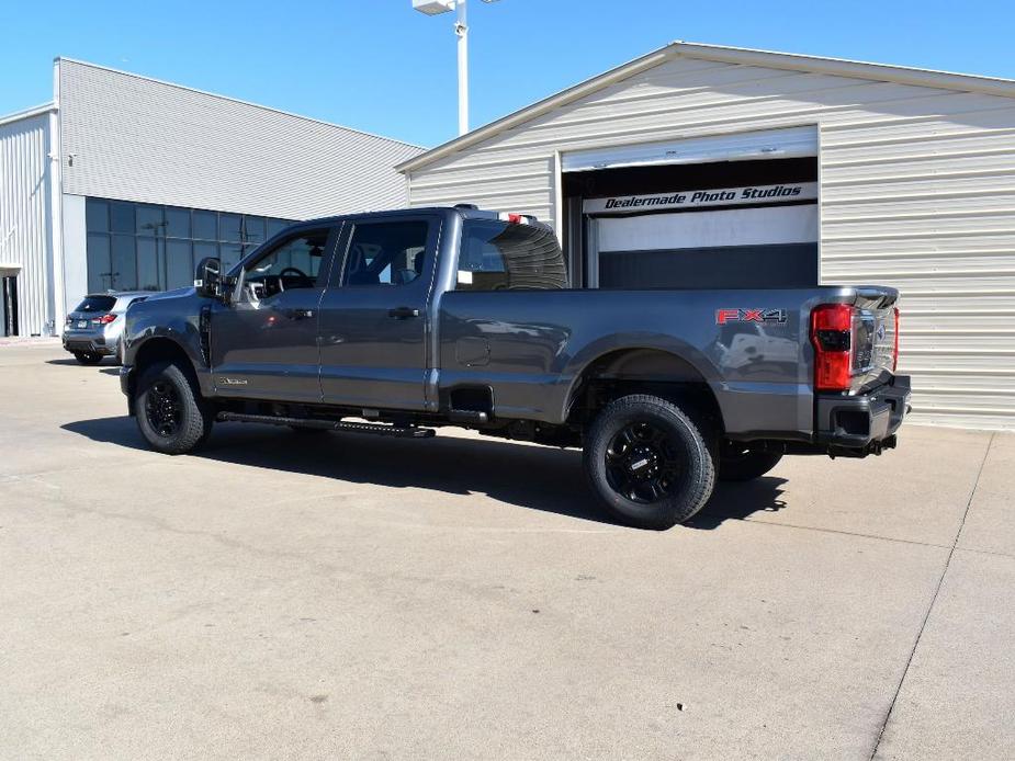 new 2024 Ford F-350 car, priced at $63,955