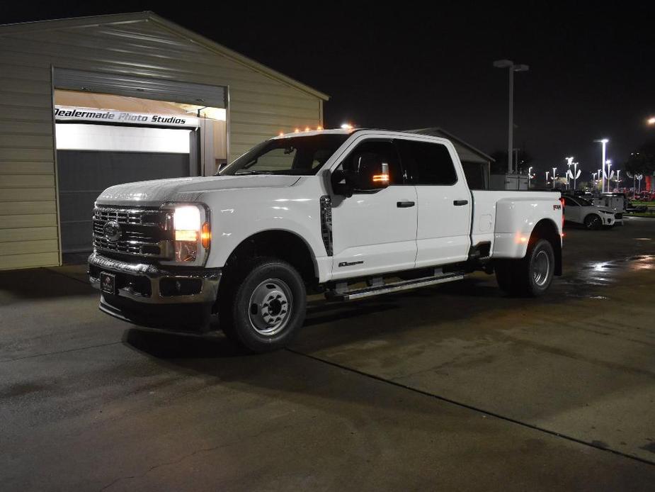 new 2024 Ford F-350 car, priced at $65,925