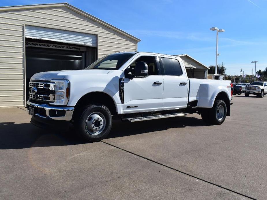 new 2024 Ford F-350 car, priced at $65,925