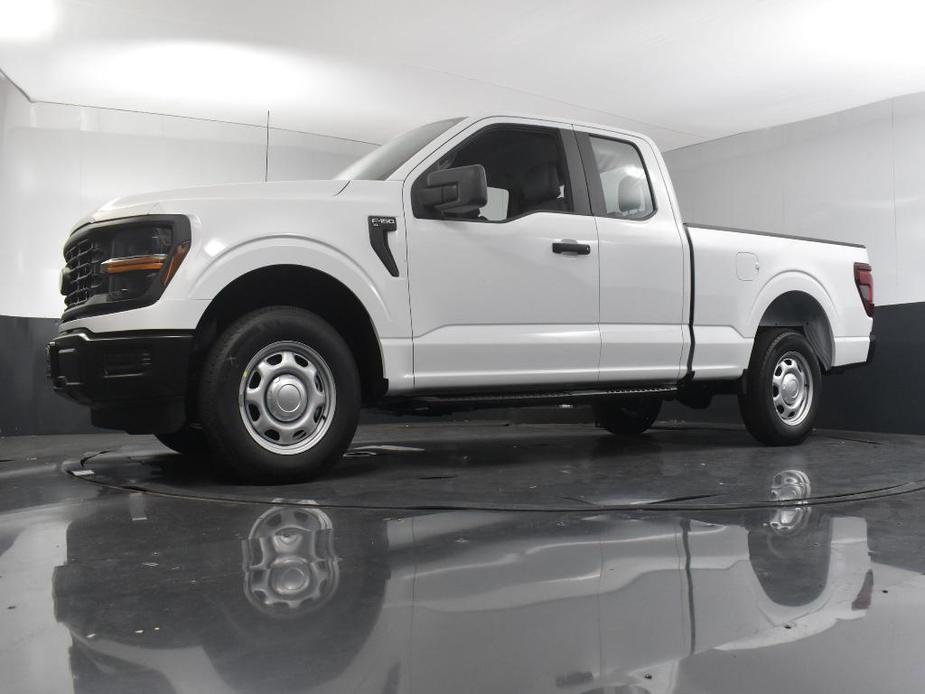 new 2024 Ford F-150 car, priced at $37,380